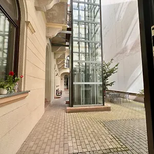 Gracia House Ξενοδοχείο με διαμερίσματα Βουδαπέστη